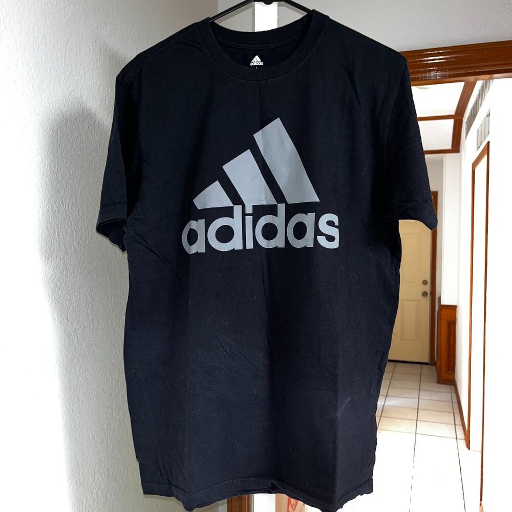 adidas T-Shirt  (Large)